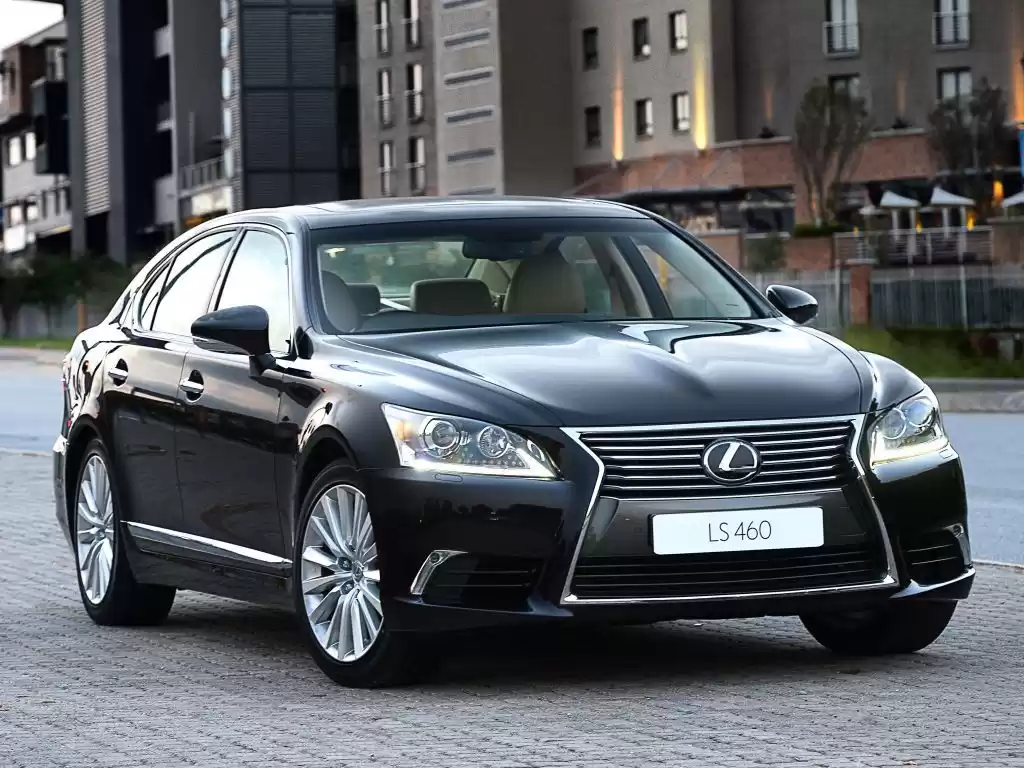 استفاده شده Lexus LS 460 برای فروش که در دوحه #7142 - 1  image 